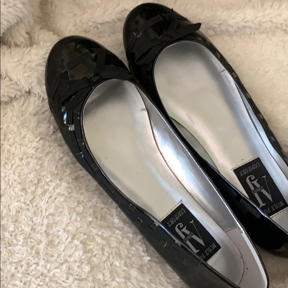 COPY - A J Valence new patent  flats - Picture 2 of 7